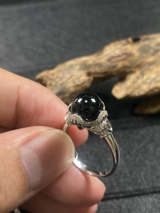 【FC0084】18K金镶嵌墨翠圆珠戒指 漆黑发亮 款式精美 商品图3