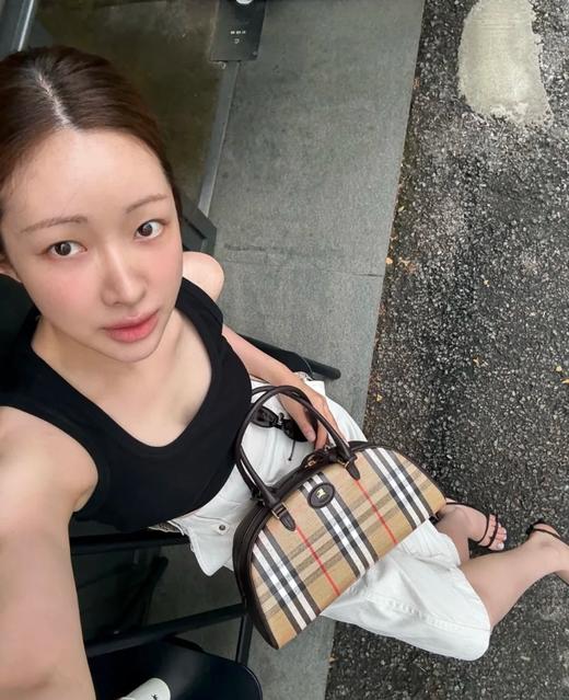 巴宝莉  Highlands格纹保龄球包（EJ*MM） 商品图5