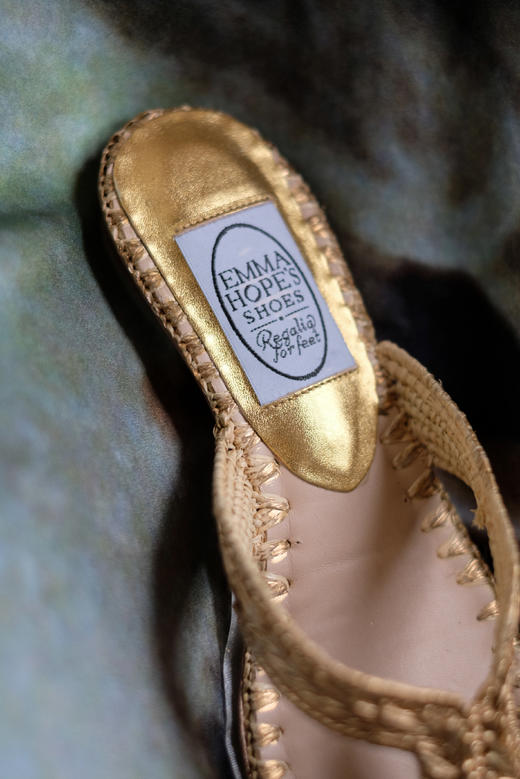 Emma Hope 25AW 金色拉菲草手工编织刺绣拖鞋 商品图4
