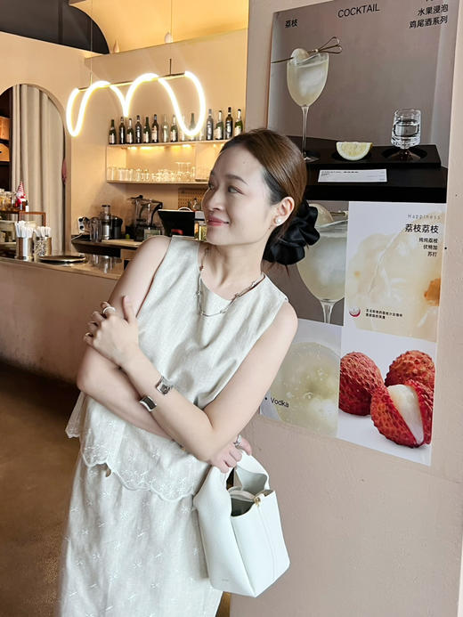 2507503    雏菊刺绣长裙套装（上衣+裙子） 商品图6