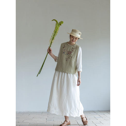 牧衣游原创 手工刺绣棉麻混织马夹早秋古朴文艺百搭圆领马甲 瑙河 商品图3