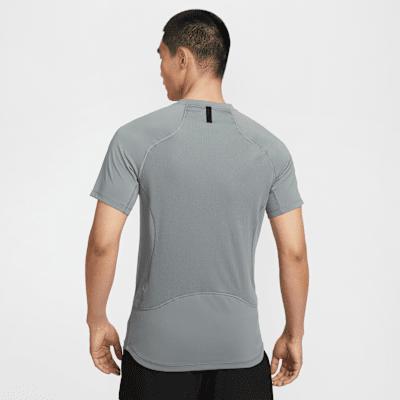 Nike耐克Pro Training Dri-FIT 男子速干短袖训练上衣HV0410-084 商品图1