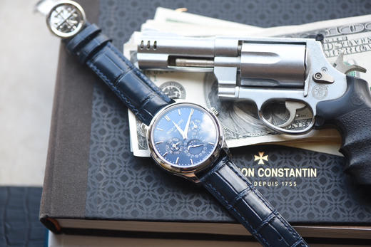 3K全新来袭，匠心之作，再创经典
百达翡丽超级复杂功能时计5327/5140系列腕表，
表壳直径40mm，表盘布局大方得体，功能虽多却不让人觉得繁杂，日辉纹搭配金质立体宝玑数字刻度和柳叶指针条丁❕❕❕ 商品图0