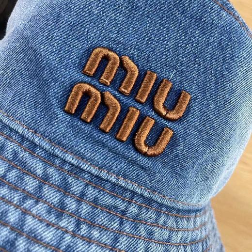 点此购买 miumiu四季款女士渔夫帽 yb 325627 商品图4