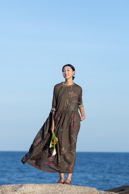 牧衣游原创 印花纯棉连衣裙早秋新款文艺复古碎花气质长裙 碧梧 商品图5