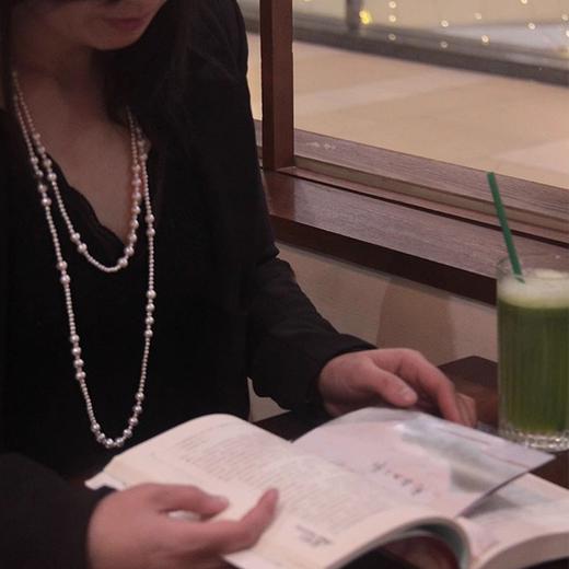 雀说 白色长款珍珠项链女毛衣链高级感双层多层叠戴颈链K200 商品图2