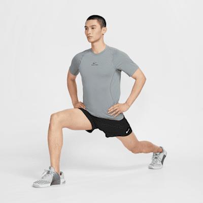 Nike耐克Pro Training Dri-FIT 男子速干短袖训练上衣HV0410-084 商品图5