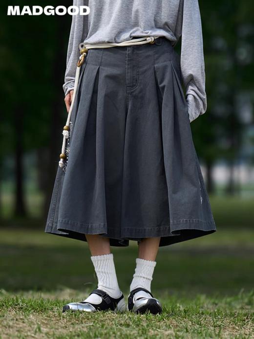 马得工地/MDGDKZ13422/烫钻打褶纱卡休闲裤 商品图2