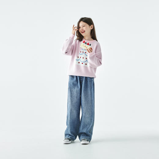 棵初2025年秋季新款亲子中大女童樱桃蛋糕毛衣宽松落肩浅色上衣 商品图3