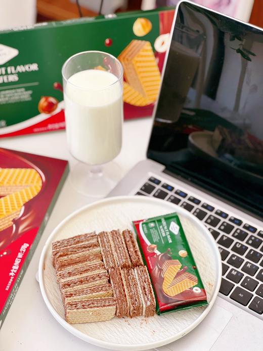 一口咔嚓！榛香暴击❗能分着炫的快乐🤣【Anemon3爱你们榛子味威化】甜而不腻，酥脆可口~浓郁榛子，唇齿留香😋 ✅78%榛子味夹心，添加西非纯可可粉，坚果香浓到舔手指  商品图6