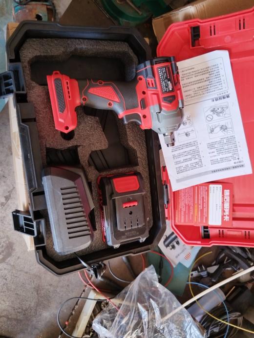 【货号02773】大艺款无刷扳手一件6台锂电扳手通配大艺电池【10节一电一充】 商品图0