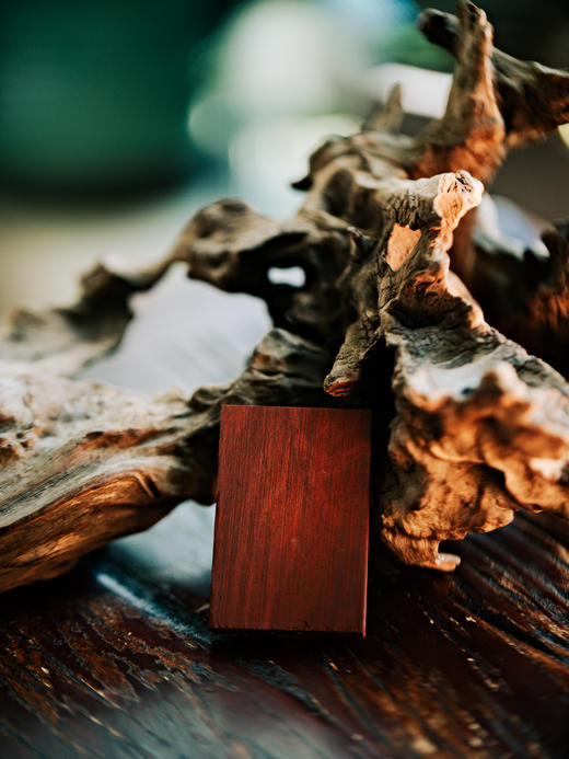 紫檀平安无事牌需打磨 已打孔 配绳【器悟雅玩】 商品图1