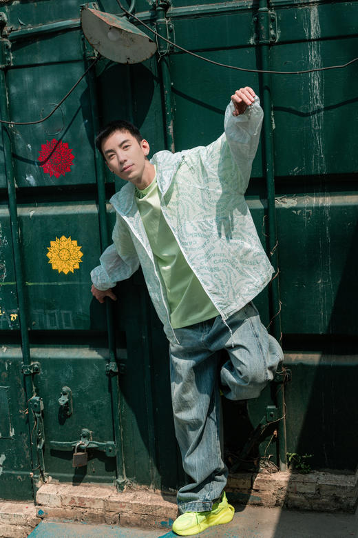 W522572168字母光变夹克 商品图3