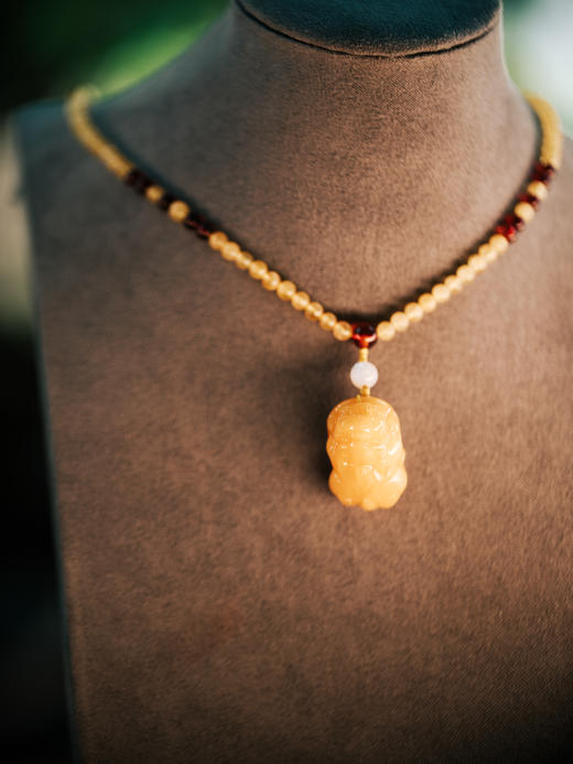 【属土】蜜蜡水滴型项链吊坠【器悟雅玩】 商品图2