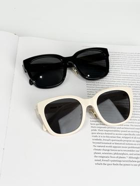 QT83-CELINE赛琳 图案装饰 醋酸酯 长方形 太阳眼镜 女款 白色（QT*JH）夏季专享