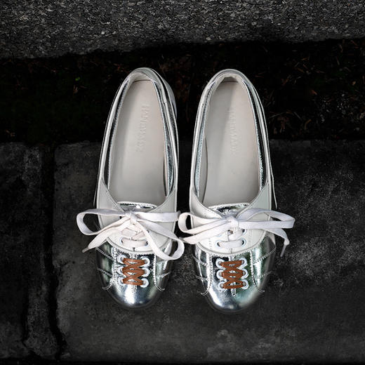 俏皮少女芭蕾风系带浅口德训鞋！2025新款休闲风时尚德迅鞋！ 商品图3