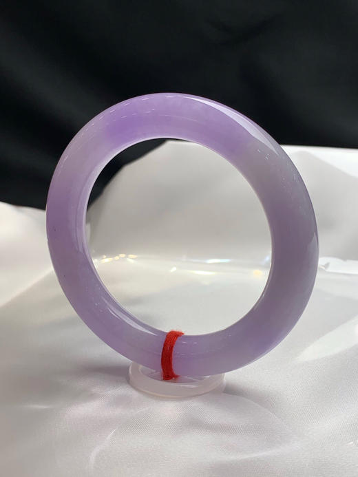 620640，58.2圈口，糯化满紫圆条福镯，几乎满全紫色，色泽浓郁，水头好 商品图2