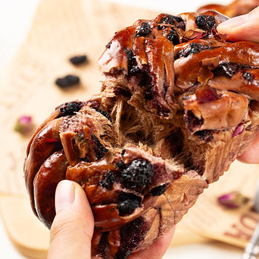 西域美农 玫瑰桑葚奶酪面包150g 用料丰富  每一口都是满足 配料干净 没有色素添加 商品图9