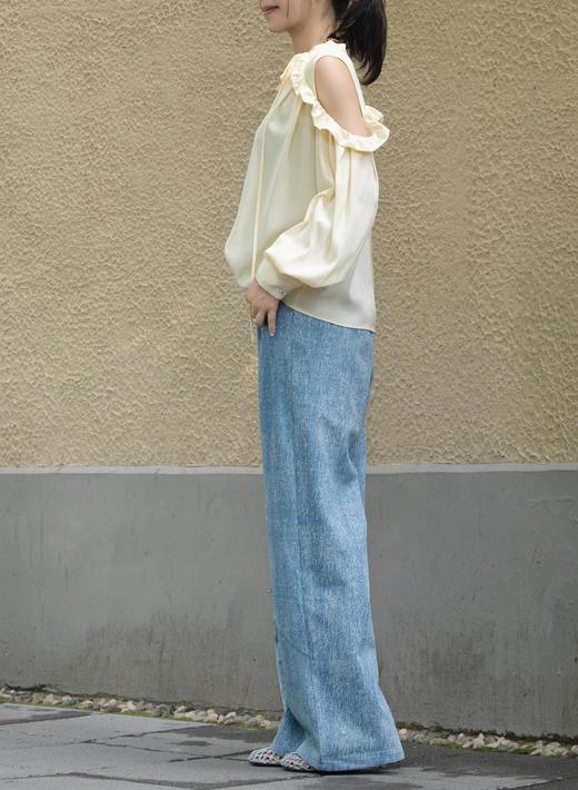 TYNVIE 荷叶边露肩真丝衬衫 - 白色 商品图8