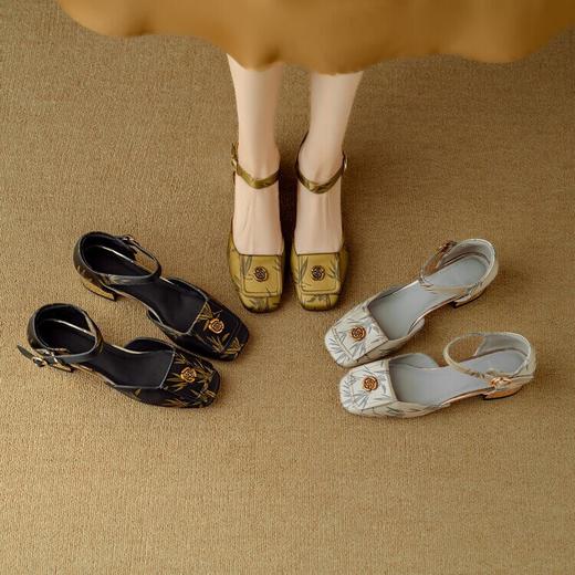 【预售5天】法式绝美青花瓷国风山茶花包头凉鞋粗跟高跟鞋NJMK&K969 商品图2