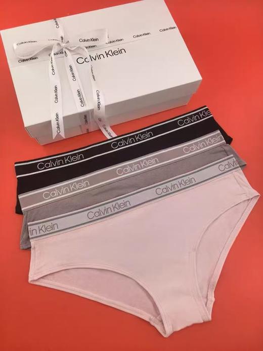到手价158元 Calvin Klein/CK 女士中腰内裤三条装 码全S-XL颜色随机 商品图1