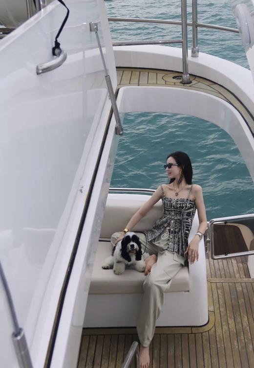 香奈儿 黑油爱心粗链项链（XJ） 商品图3