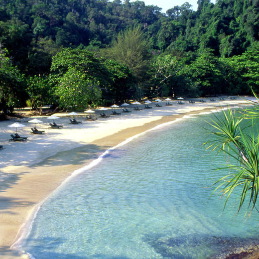 3天2晚【马来西亚绿中海度假村】暑期/国庆/春节可用！全球奢华精品酒店！含往返快艇接送、绿中海每日三餐、丛林徒步等，赠1晚吉隆坡/马六甲酒店含早住宿及吉隆坡接/送机，全别墅房型设计，奢华体验~ 商品图1