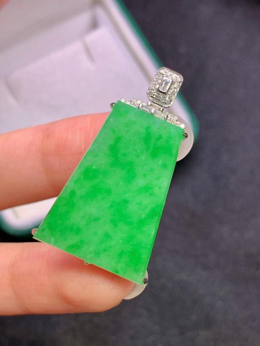 无事牌翡翠吊坠 商品图3