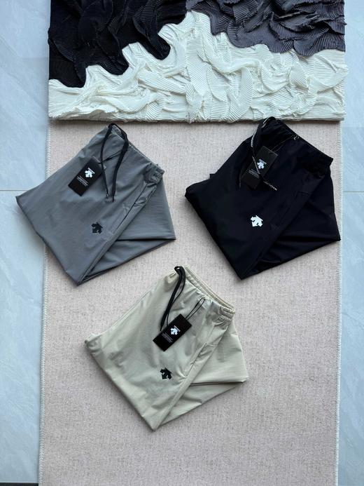 点此购买 迪桑特综训运动健身男士户外休闲梭织运动速干长裤 LL 325712 商品图11