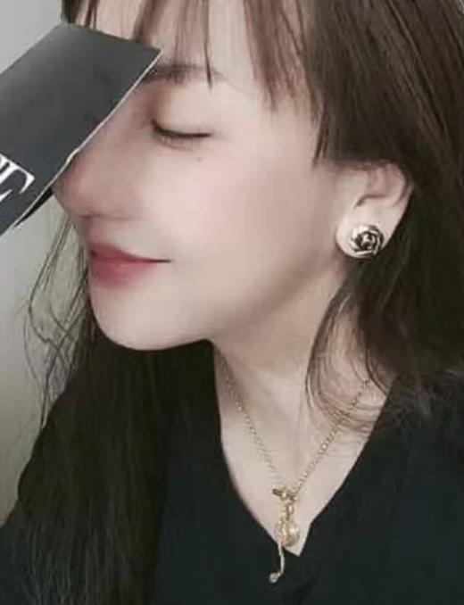 香奈儿 圆黑金边耳钉 （XTY） 商品图14