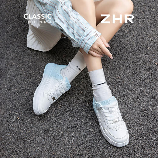 ZHR男女同款小白鞋情侣款夏季穿搭新2025渐变厚底软底学生板鞋 商品图2