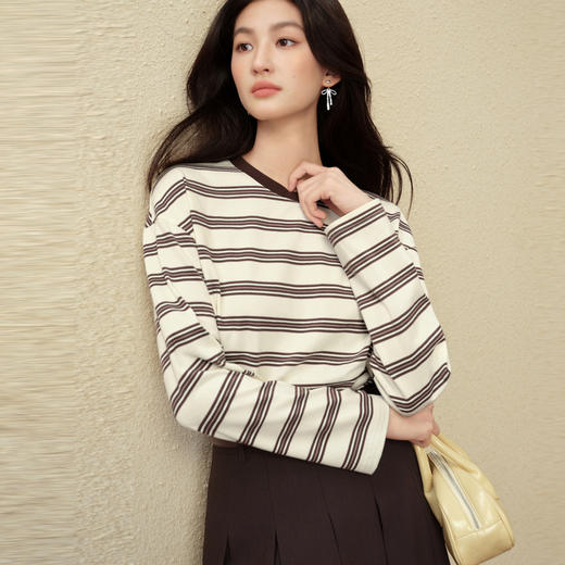 【严选】诗凡黎撞色条纹圆领针织T恤2025秋新款慵懒宽松休闲百搭长袖上衣7G8101621 商品图3