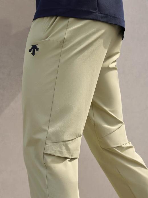 点此购买 迪桑特综训运动健身男士户外休闲梭织运动速干长裤 LL 325712 商品图6