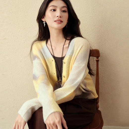 【严选】诗凡黎浪漫法式奶油黄晕染针织开衫2025秋新款优雅温柔软糯上衣女7G7332121 商品图0