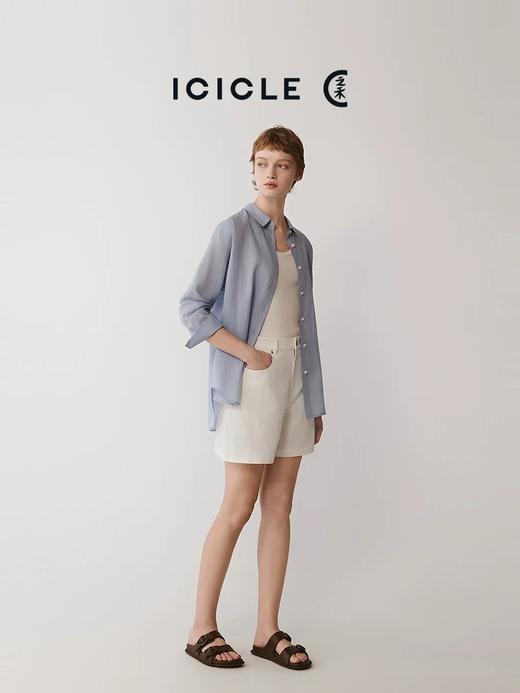 一店d  𝐈𝐂𝐈𝐂𝐋𝐄之禾苎麻衬衫
𝟐𝟓新款 精致女人标配！打破传统衬衫的单调 有弧度的宽松版型 配上苎麻特有的轻盈通透 整体都在散发着随性和自在 商品图6