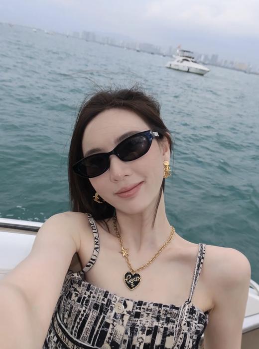 香奈儿 黑油爱心粗链项链（XJ） 商品图1