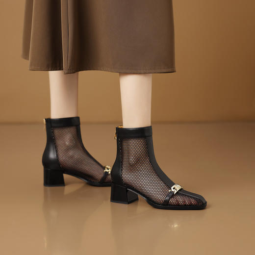 【预售5天】新款凉靴子女粗跟方头中跟鞋镂空透气真皮网靴性感洞洞女鞋HY&H3604 商品图3