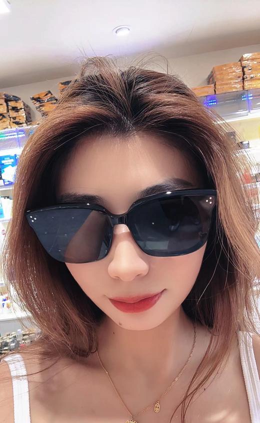 QT70-GENTLE MONSTER 内侧字母标识 板材镜架 方形 太阳眼镜 男女同款情侣款 黑色（ZT*JH）夏季专享 商品图2