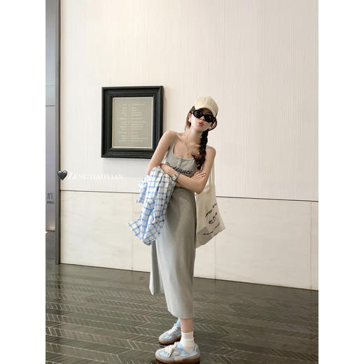 <曾小咸推荐>韩系灰色吊带连衣裙蓝格衬衫 商品图2