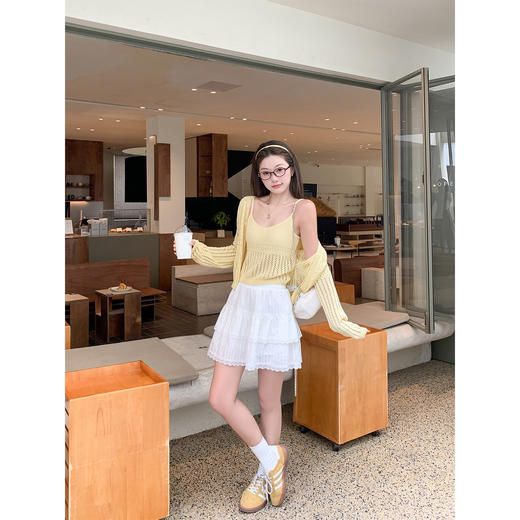 <曾小咸推荐>韩系黄色镂空针织开衫吊带两件套 商品图3