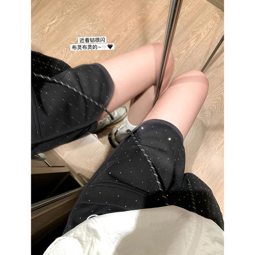 <曾小咸推荐> 现货秒杀！微信超特价！韩系黑色带钻休闲短裤 日常129.99 立减70 秒杀59.99！ 商品图1