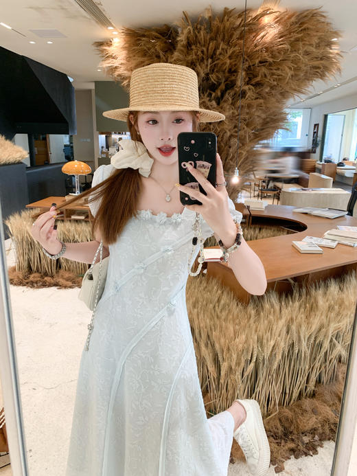 【折后再享2件88折】现货秒杀！微信打折价！韩系浅色系方领立体花连衣裙 日常219.99 立减90 秒杀129.99！ 商品图5