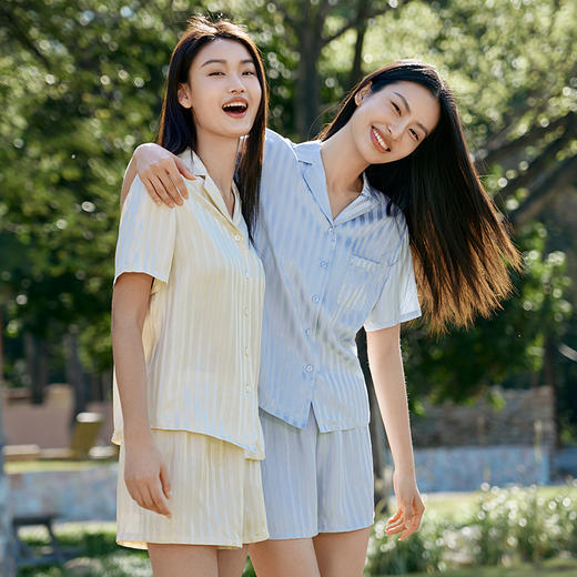 金三塔 女真丝简约条纹衣裤套 商品图2