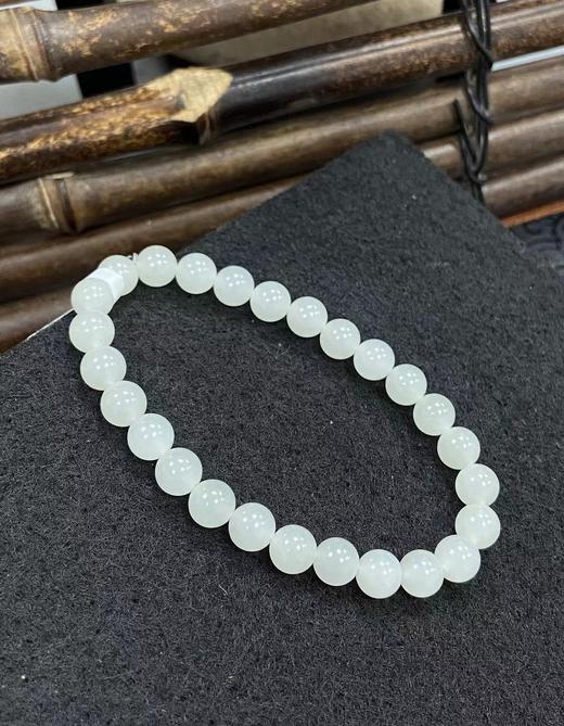 【于田产和田玉白玉卡7mm圆珠手串】出证书，发货1~五天，48小时鉴赏期 商品图2