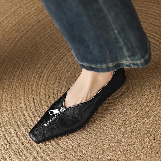 【预售5天】复古酒红色羊皮坡跟单鞋新款小众V口前拉链方头低跟女鞋LD&7432 商品图0