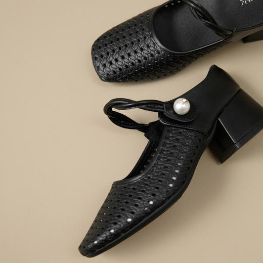 西遇包头半拖鞋女新款秋季法式镂空编织配裙子内增高粗跟单鞋V1757002 商品图5