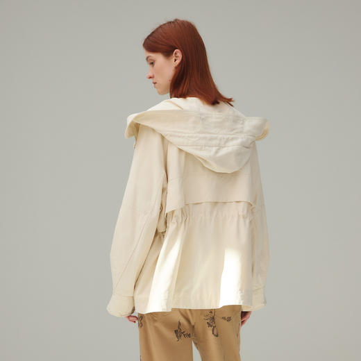 谜底风衣女2025秋新品通勤时尚可调节收腰插肩连帽外套253ME1075 商品图2