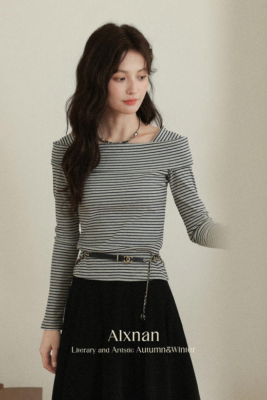 鹿向南「月光灰岩」条纹一字肩T恤女款早秋别致百搭显瘦长袖上衣L56880 商品图5