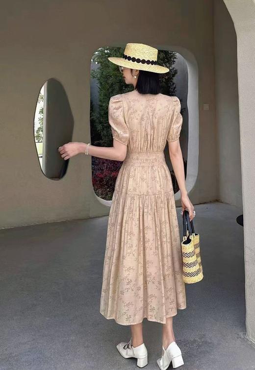 【MYBL】1619泡泡袖V领高腰修身显瘦暗纹连衣裙-喜出 商品图3