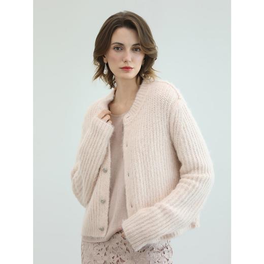 COCOBELLA温柔通勤仿牦牛绒裸领毛衣质感水晶扣针织衫MZ3151 商品图1